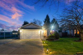 House for Sale, 17440 61a Avenue, Surrey, BC