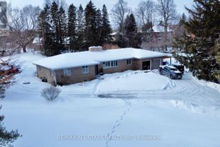 Bungalow for Sale, 9 Kenlea Court, Aurora (Aurora Heights), ON Bungalow for Sale, 9 Kenlea Court, Aurora (Aurora Heights), ON