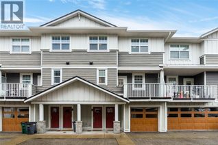 Condo Townhouse for Sale, 3356 Whittier Ave #13, Saanich, BC