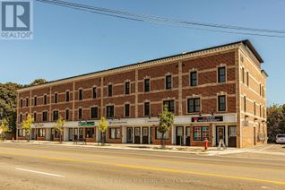 Townhouse for Sale, 760 Lakeshore Road E #213, Mississauga (Lakeview), ON