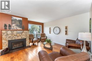 Townhouse for Sale, 6172 Alington Rd #2, Duncan, BC