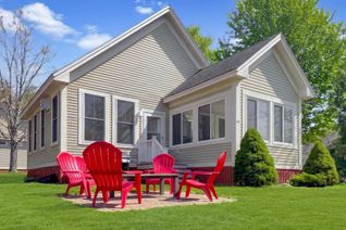 Bungaloft for Sale, 34 Meadow View Ln, Prince Edward County, ON