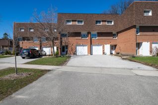 Townhouse for Sale, 452 Silverstone Dr #33, Toronto, ON