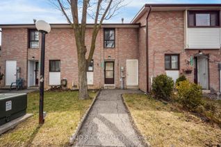 Condo Townhouse for Sale, 332 Fleetwood Cres #332, Brampton, ON