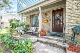 Condo Townhouse for Sale, 6540 Falconer Dr #124, Mississauga, ON