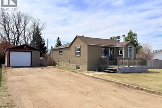 Bungalow for Sale, 1033 16 Avenue, Wainwright, AB