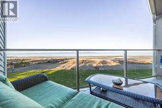 Condo for Sale, 3295 Island Hwy W #208, Qualicum Beach, BC