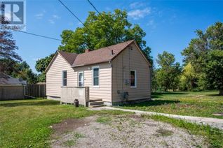 Bungalow for Sale, 2712 Upper James Street, Hamilton (Airport Employment Area), ON Bungalow for Sale, 2712 Upper James Street, Hamilton (Airport Employment Area), ON