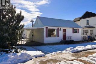 Bungalow for Sale, 341 50 Avenue W, Claresholm, AB Bungalow for Sale, 341 50 Avenue W, Claresholm, AB