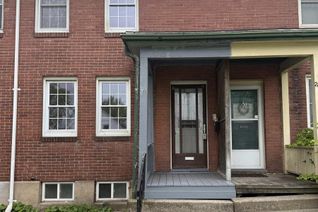 Freehold Townhouse for Sale, 211 Lincoln Street, Welland (Lincoln/Crowland), ON