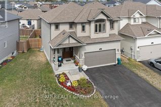 Detached House for Sale, 82 Mountain Ash Drive, Belleville (Thurlow Ward), ON
