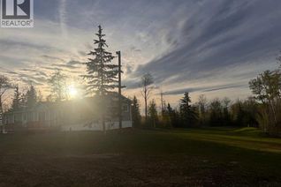 Bungalow for Sale, 50027 Twp Rd 744 #33, Rural Grande Prairie No. 1, County of, AB Bungalow for Sale, 50027 Twp Rd 744 #33, Rural Grande Prairie No. 1, County of, AB