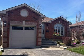 Bungalow for Sale, 4 Irish Lane, Barrie (Grove East), ON