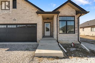 Freehold Townhouse for Rent, 709 Elliot Point Road #B, Amherstburg, ON