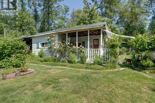 House for Sale, 947 North Road, Gibsons, BC