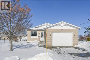 House for Sale, 63 Paris&eacute; Street, Caraquet, NB