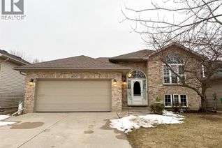 Ranch-Style House for Sale, 4015 Applewood Drive, Petrolia, ON