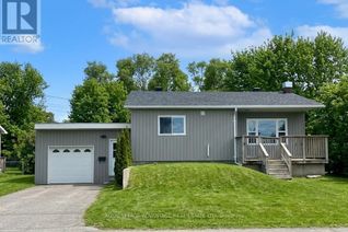Detached House for Sale, 7510 Roger Stevens Drive, Montague, ON