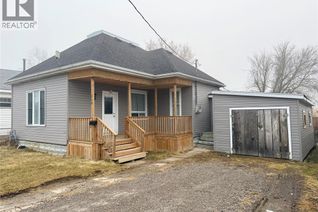 Property for Sale, 318 Lafontaine Street, Wallaceburg, ON