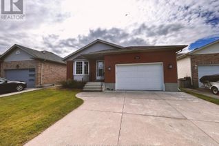 House for Sale, 7984 Grossi Court, Niagara Falls (Mt. Carmel), ON