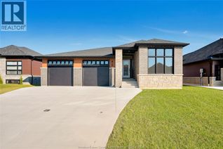 House for Sale, 18 Woodland Street, Kingsville, ON