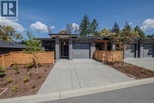 Condo Townhouse for Sale, 1234 Viewtop Rd #114, Duncan, BC