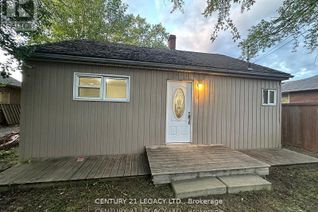 Bungalow for Sale, 795 Barton Street, Hamilton (Stoney Creek Industrial), ON Bungalow for Sale, 795 Barton Street, Hamilton (Stoney Creek Industrial), ON