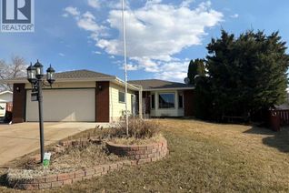 Detached House for Sale, 1621 4 Avenue, Wainwright, AB