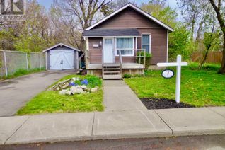 Bungalow for Rent, 7 North Park Avenue, Hamilton (Hamilton Beach), ON Bungalow for Rent, 7 North Park Avenue, Hamilton (Hamilton Beach), ON
