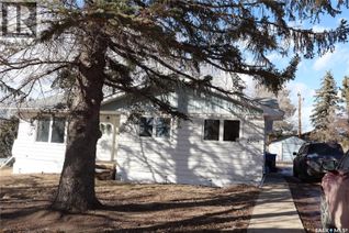 Detached House for Sale, 3004 4th Street N, Rockglen, SK Detached House for Sale, 3004 4th Street N, Rockglen, SK