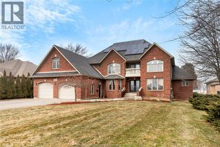 House for Sale, 870 Mcrae Avenue, Kingsville, ON