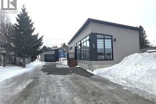 Detached House for Sale, 212 2ieme Rue, Shippagan, NB