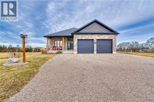 Bungalow for Sale, 33 Wellington Street S, Ashfield-Colborne-Wawanosh, ON