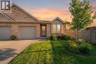 Condo Townhouse for Sale, 385 Park Road N #1, Brantford, ON