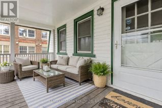 Detached House for Sale, 32 Page Street, St. Catharines (E. Chester), ON