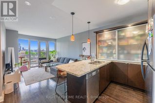 Condo Apartment for Sale, 1430 Yonge Street #704, Toronto (Yonge-St. Clair), ON