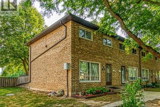 Townhouse for Sale, 18 Riverdale Drive, Hamilton, ON