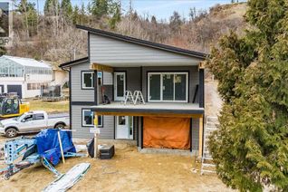 House for Sale, 2808 1st Avenue, Castlegar, BC