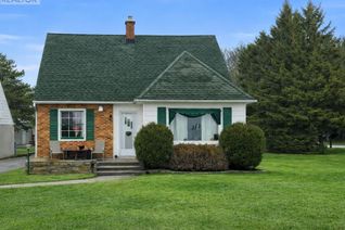 Detached House for Sale, 19 Lakeshore Road, Port Colborne (Sugarloaf), ON