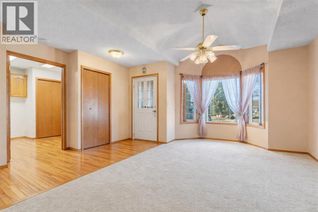 Bungalow for Sale, 13 Park Ln Place, Strathmore, AB