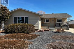 House for Sale, 119 Macdonald Place, Swift Current, SK
