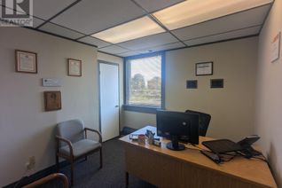 Property for Lease, 284 Dunlop Street W #Upper - D, Barrie (0 North), ON Property for Lease, 284 Dunlop Street W #Upper - D, Barrie (0 North), ON
