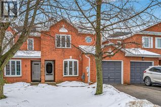 Townhouse for Sale, 51 Pirie Drive, Dundas, ON