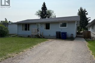 Bungalow for Sale, 518 3rd Avenue W, Meadow Lake, SK