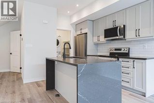 Condo Townhouse for Sale, 155 Equestrian Way #131, Cambridge, ON