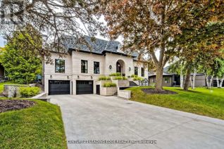 Detached House for Sale, 9 Sandpiper Court, Toronto (Parkwoods-Donalda), ON