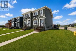 Duplex for Sale, 7311b 44b Avenue, Camrose, AB