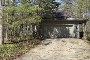 Bungalow for Sale, 10297 Dogwood Crescent, Lambton Shores (Grand Bend), ON