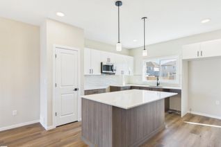 Detached House for Sale, 1100 Mcleod Av, Spruce Grove, AB Detached House for Sale, 1100 Mcleod Av, Spruce Grove, AB