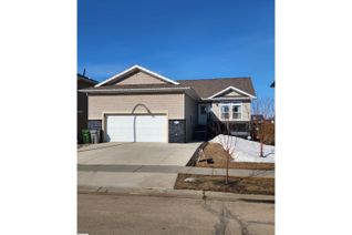 Detached House for Sale, 106 Houle Dr, Morinville, AB